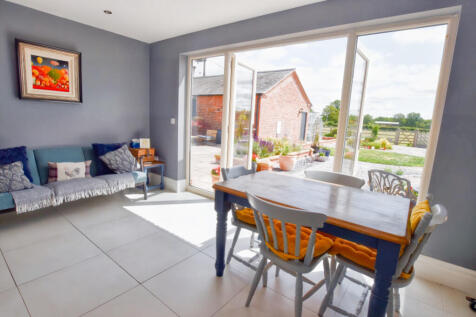 Dining Kitchen 7