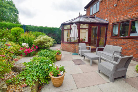Rear Patio 3