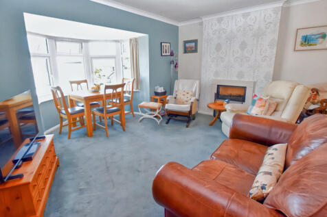 Lounge 1