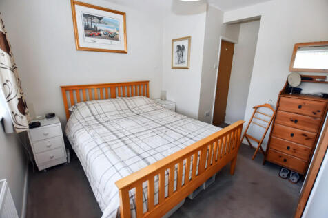 Bedroom 1a