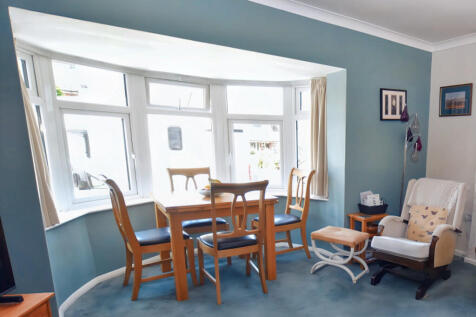 Lounge 3