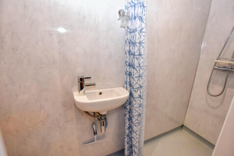 En Suite Wet Room