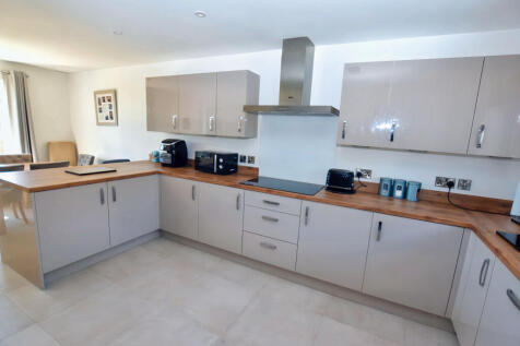 Dining Kitchen 5