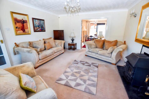 Lounge 3