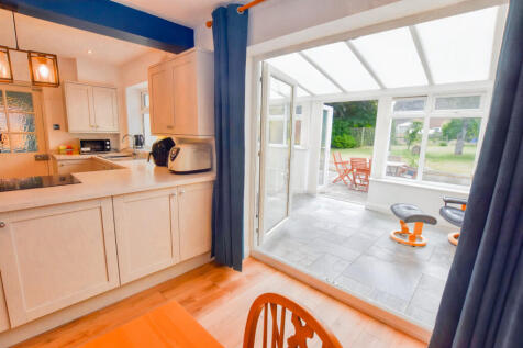 Dining Kitchen 4