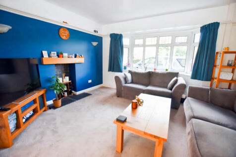 Lounge 1