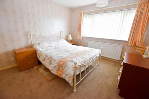 Bedroom 1a