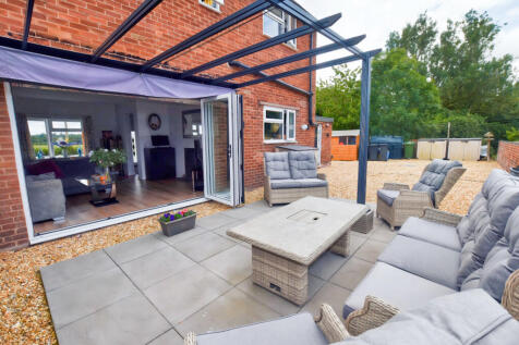 Rerar Patio 2