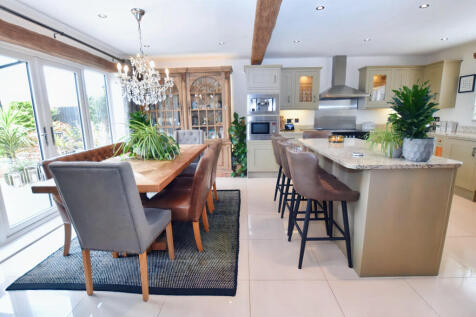 Dining Kitchen 8