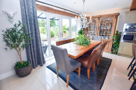 Dining Kitchen 7