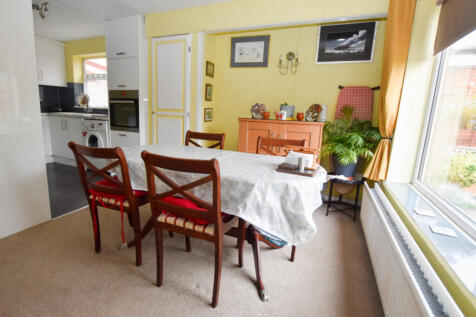 Dining Kitchen 4