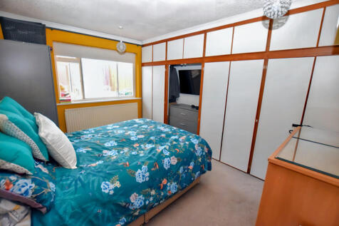 Bedroom 1a