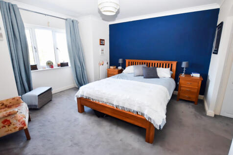 Principal Bedroom...