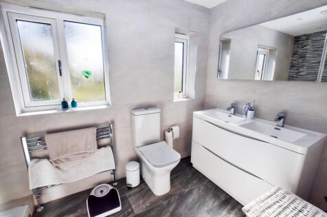 En Suite 1