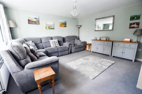 Lounge 1