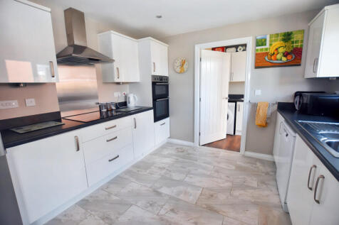 Dining Kitchen 4