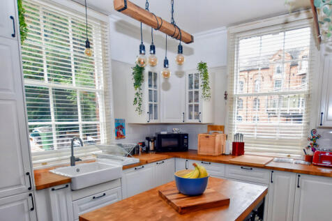 Kitchen 4