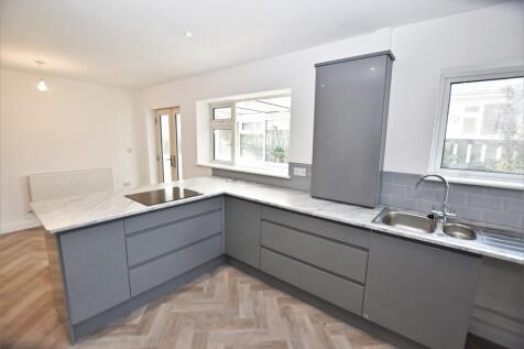 IMG_66944_46_orig...