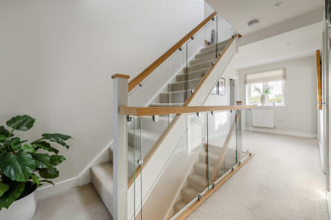 1st Floor Landing...