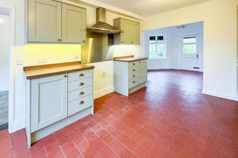 Cloverley Home Fa...