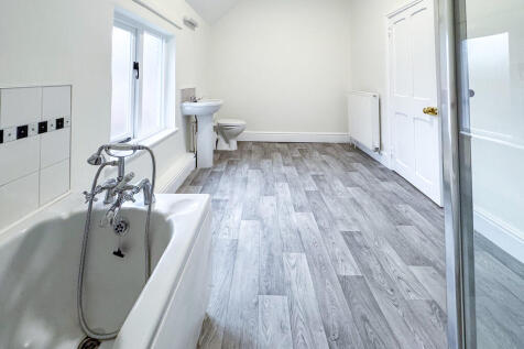 Cloverley Home Fa...