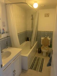 Bathroom.jpeg