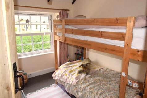 bedroom 2.JPG