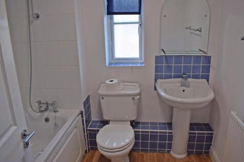 Family Bathroom.jpg