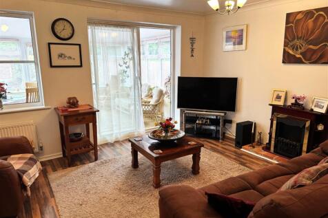 4 living room.JPG