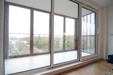 13.balconynew