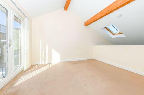 6.bedroomnew.jpg