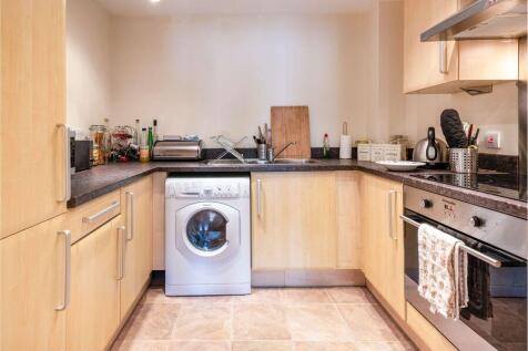2.kitchennew.jpg