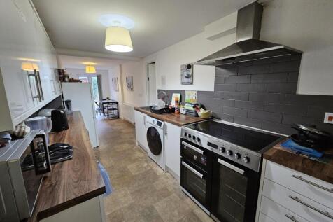 kitchen b