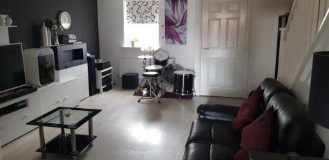 Living room 1-2
