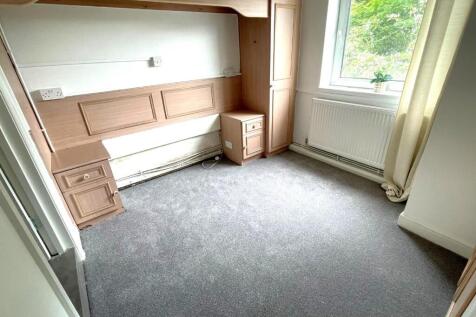 NEW BEDROOM.jpg
