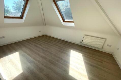 BEDROOM.jpg