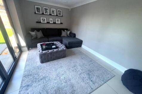 TV ROOM.jpg