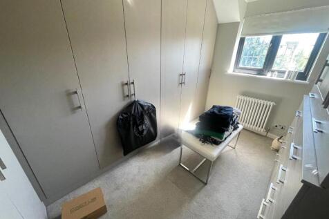BEDROOM 5.jpg