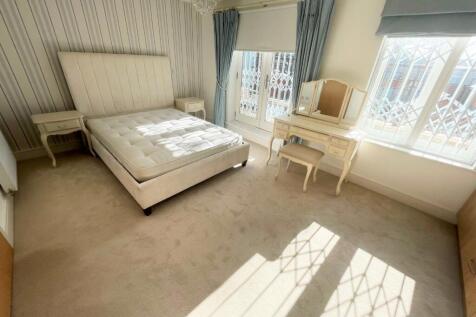 BEDROOM 5.jpg