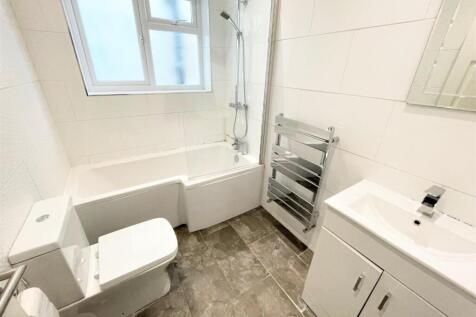 bathroom1.jpg