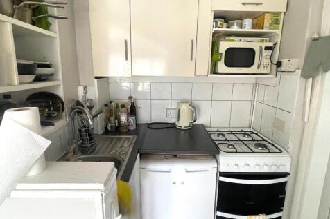 KITCHEN 1.jpg