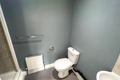 SHOWER ROOM (5).jpg