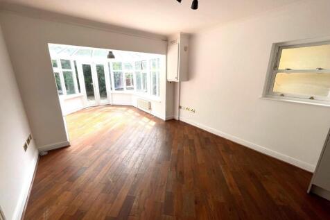 NEW LIVING ROOM.jpg