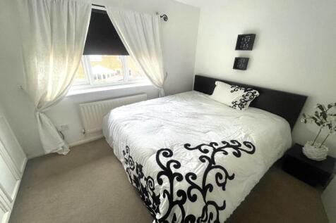 BED 1.jpg