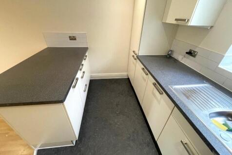 KITCHEN 1.jpg