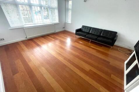 RECEPTION ROOM 2.jpg