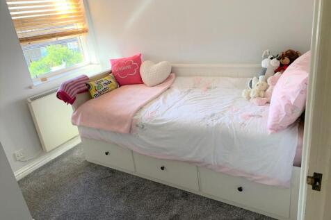 Bedroom 2.jpg