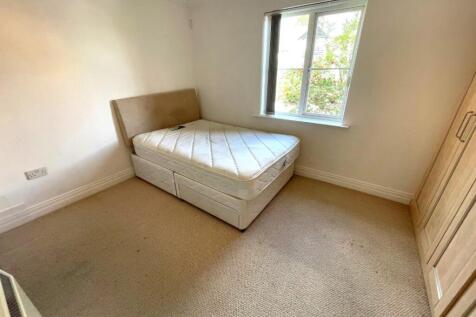 BED 1.jpg