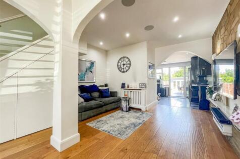 LIVING ROOM 3.jpeg