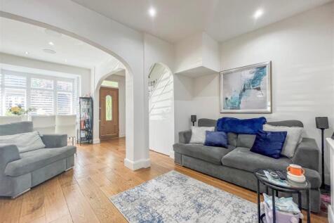 LIVING ROOM 4.jpeg